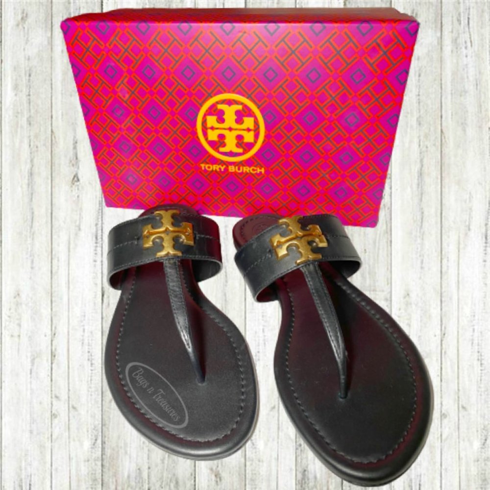 Tory Burch Sandals Size 7.5 Black Leather T-Strap Logo Medallion NIB - Picture 2 of 6